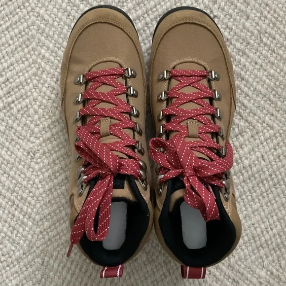 The North Face Women's Back-to-Berkeley IV Waterproof Boots - size 9 - Picture 5 of 9